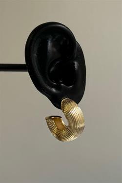 Gold A.K. Çizgili Kalın Küpe