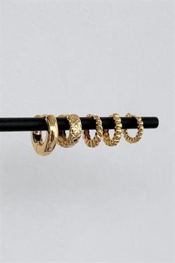 Gold Döküm Bir Set Küpe Karışık Model