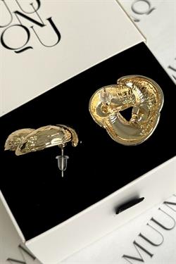 Gold Döküm Vintage Üçgen Küpe