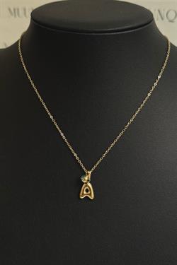 Gold Çelik Nazar Boncuklu Bombeli Mini Harf Kolye