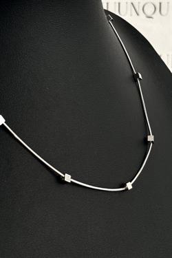 Gümüş Çelik Kareli Zincir Kolye
