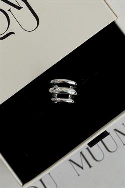 Gümüş A.K. Üçlü Şerit Earcuff