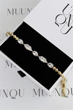 Özel Döküm Gold Beş Taşlı Tasarım Bileklik 