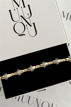 Özel Döküm Gold Taşlı Tasarım Bileklik