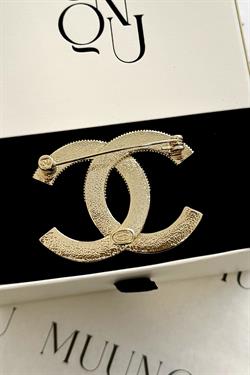 Özel Gold A.K. Yarı Taşlı Chnl Broş 3x4cm