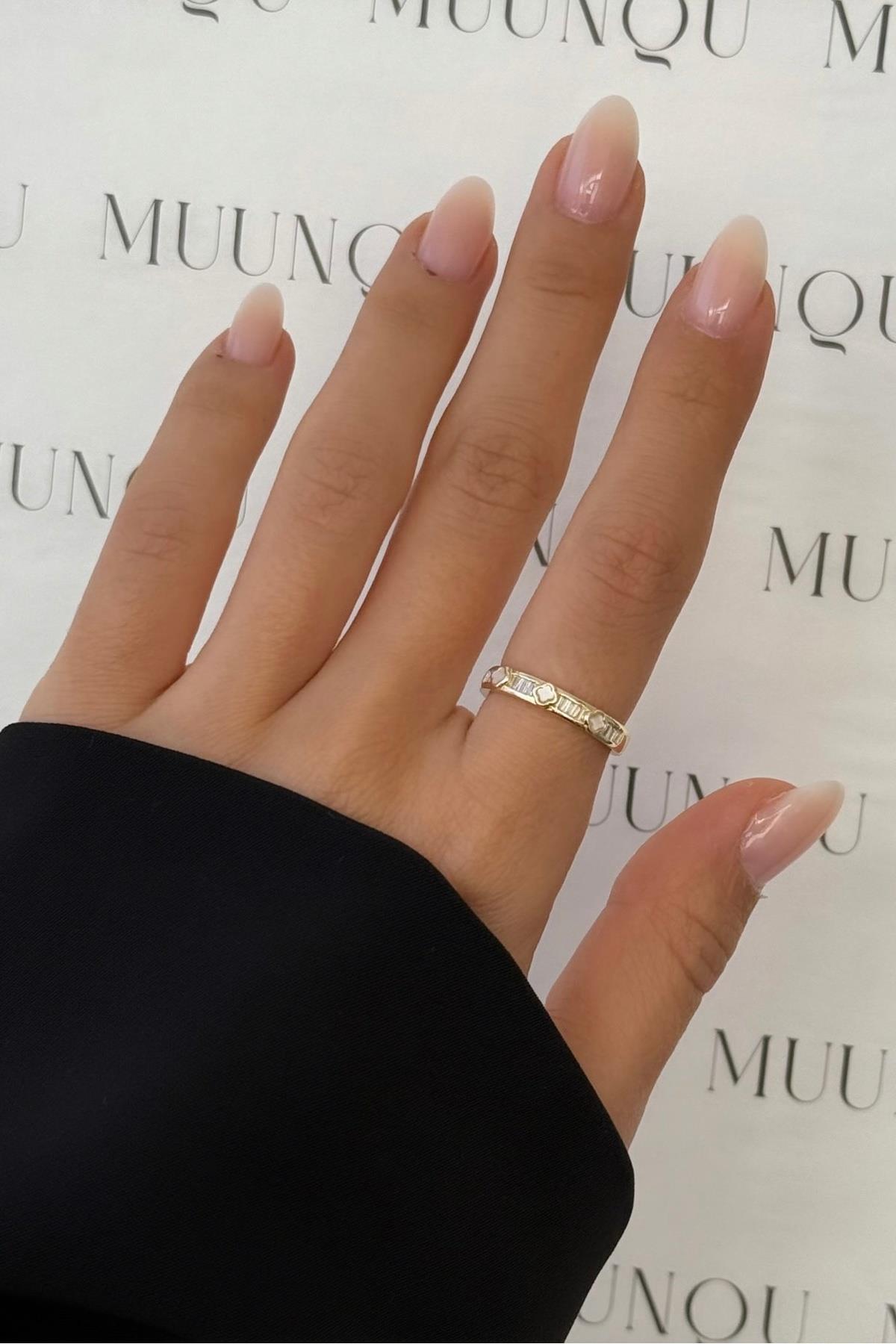 Gold A.K. Baget Taşlı Sedef Yoncalı Yüzük