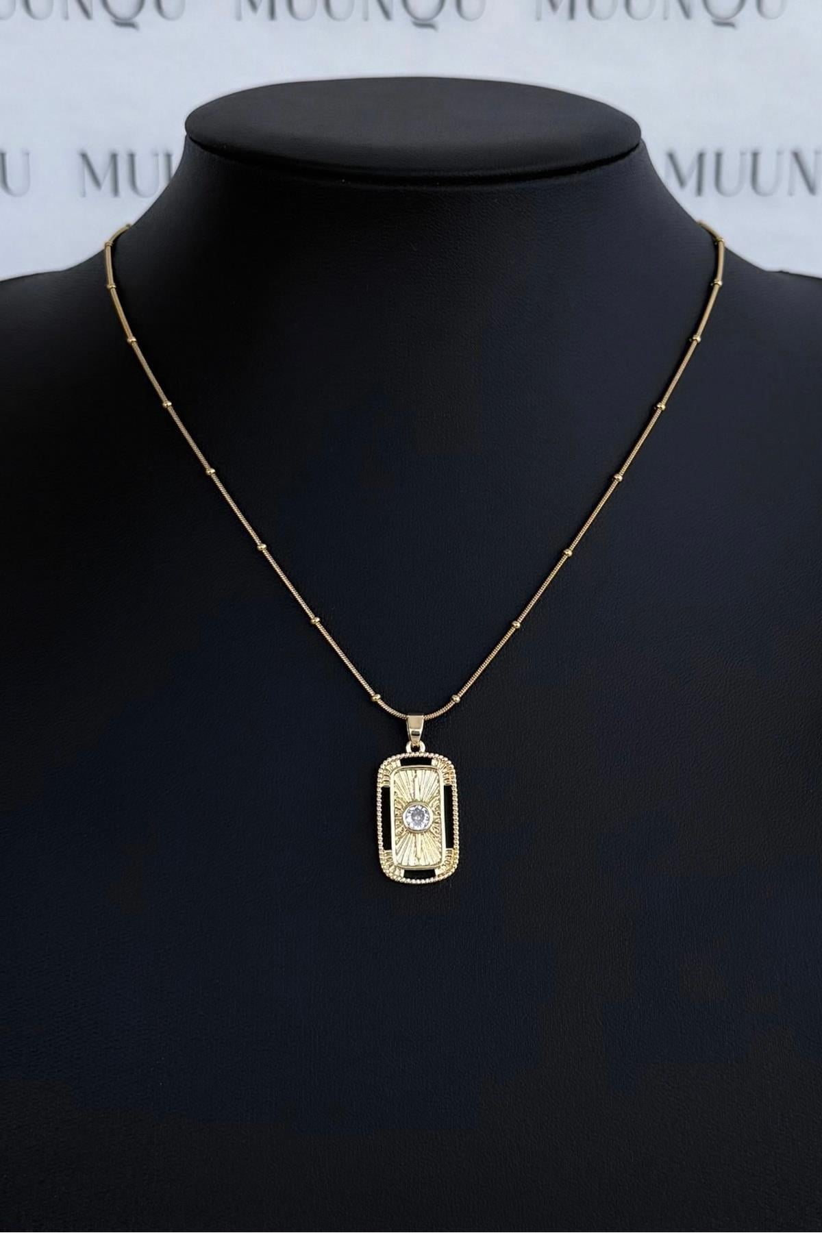 Gold Çelik Taşlı Şans Kolye