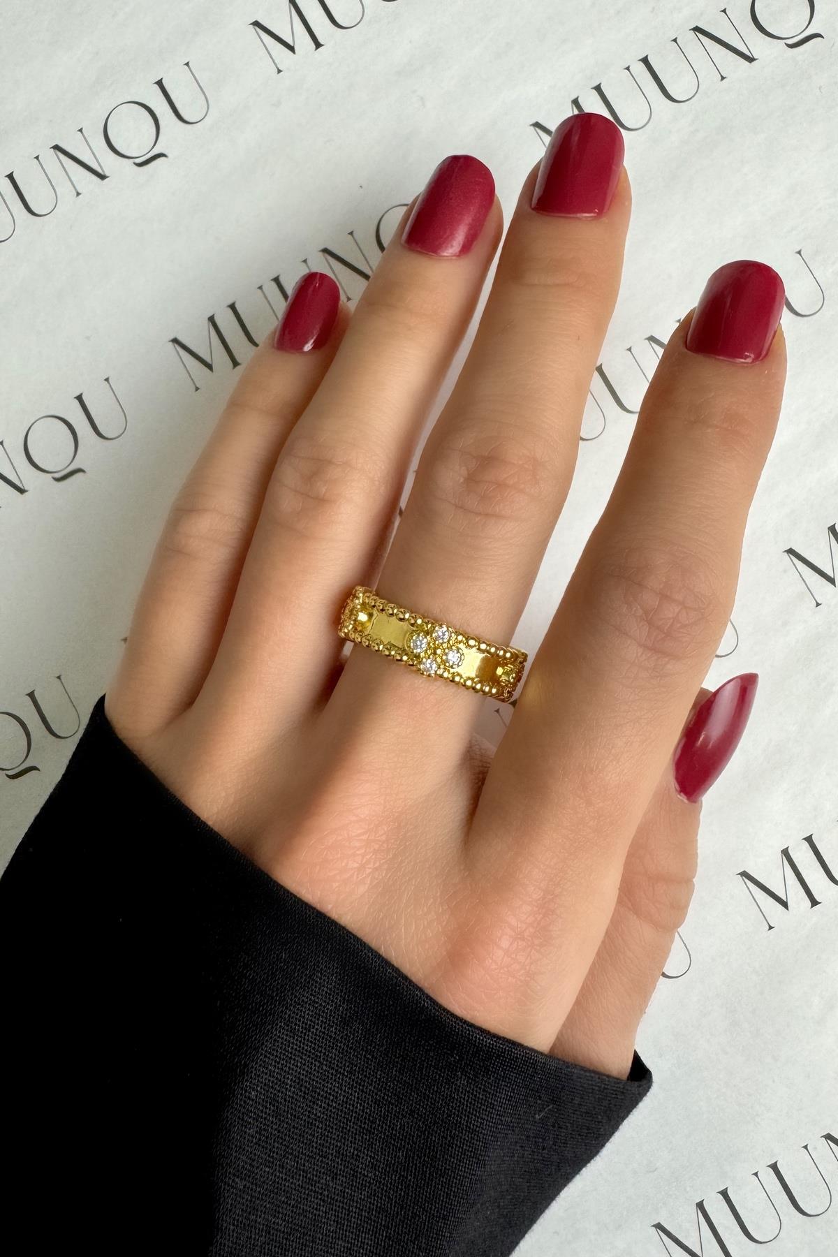 Gold Taşlı VC Model Yonca Yüzük
