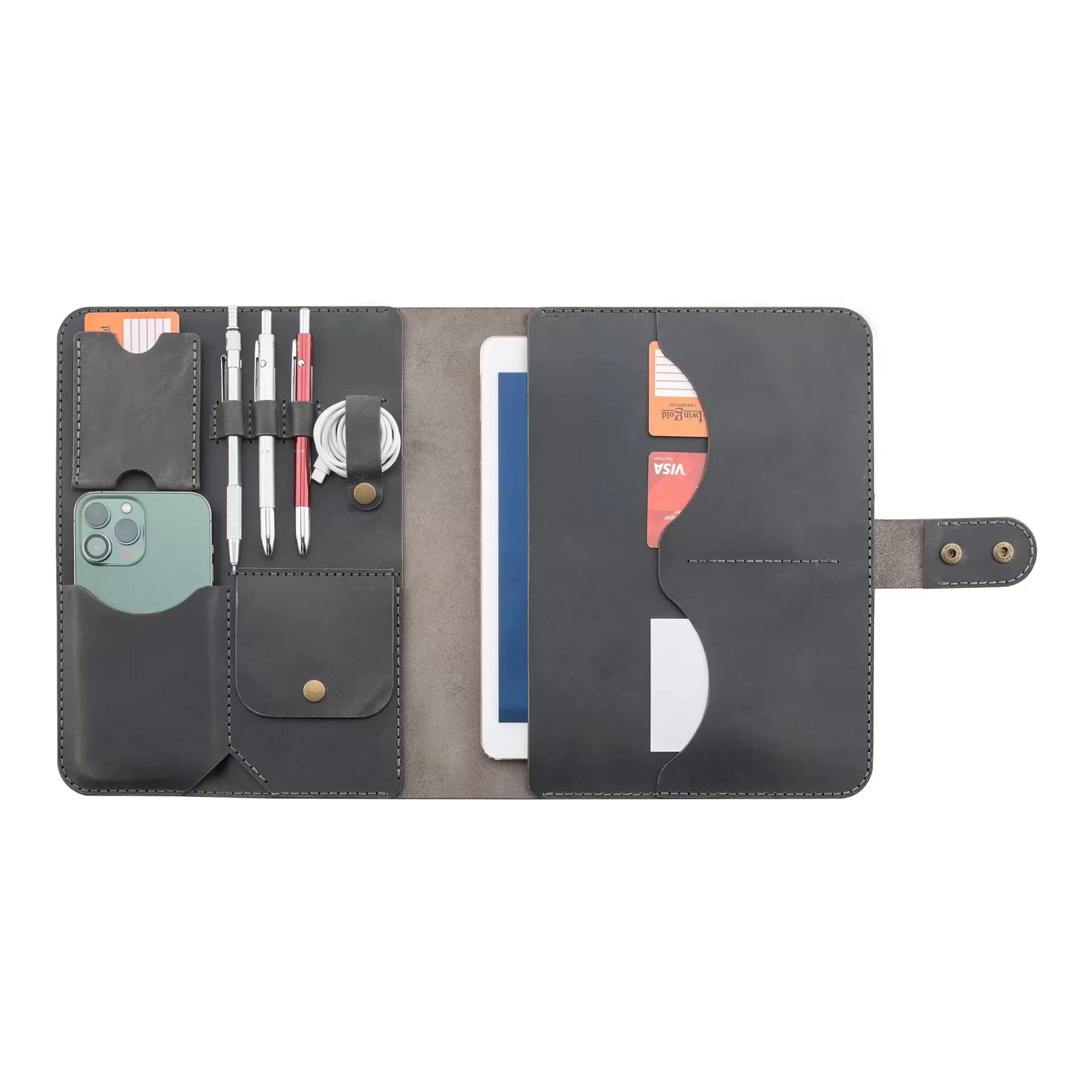 İsme Özel Çıtçıtlı Fonksiyonlu iPad Organizer - %100 Crazy Deri - ET01004 - Antrasit