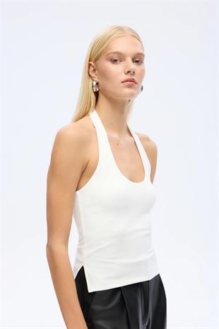Kadın Sırt Dekolteli Halter Yaka Basic Bluz Ekru