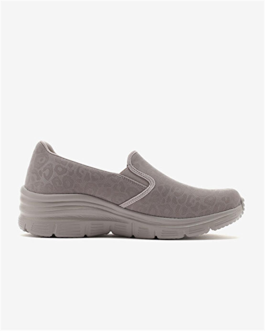 SKECHERS FASHİON FİT Günlük Spor Ayakkabısı Modeli KADIN