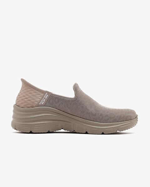 SKECHERS FASHION FIT Günlük Spor Ayakkabısı Modeli KADIN