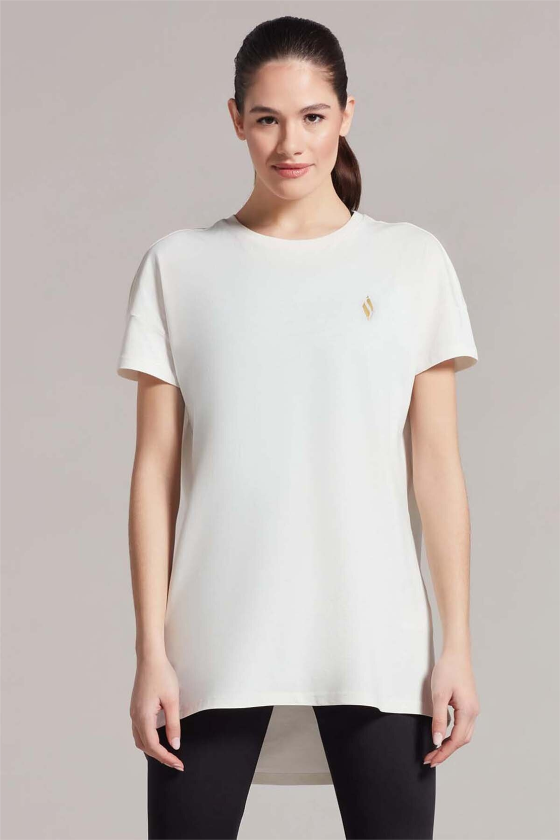 SKECHERS W Crew Neck Graphic Tee T-Shirt Tişört Modeli KADIN