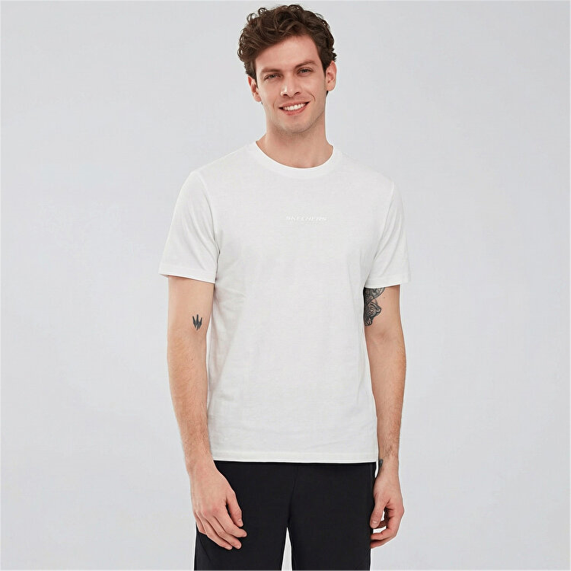 SKECHERS M Essential T-Shirt Tişört Modeli ERKEK
