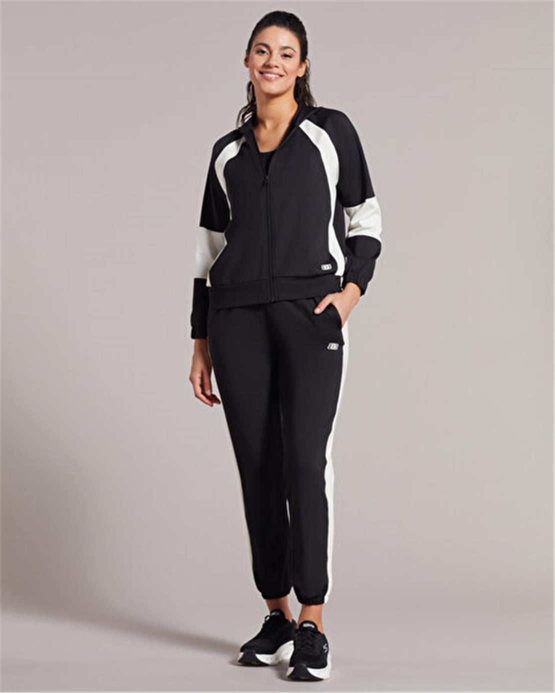 SKECHERS W 2XI-Lock Suit Track Suit