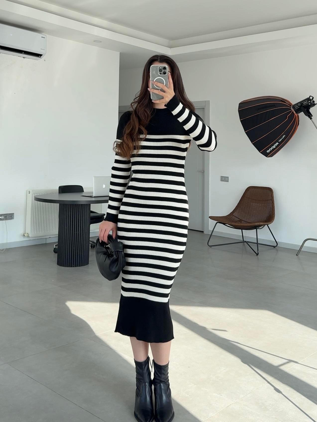 ÇİZGİLİ TRİKO ELBİSE- Siyah