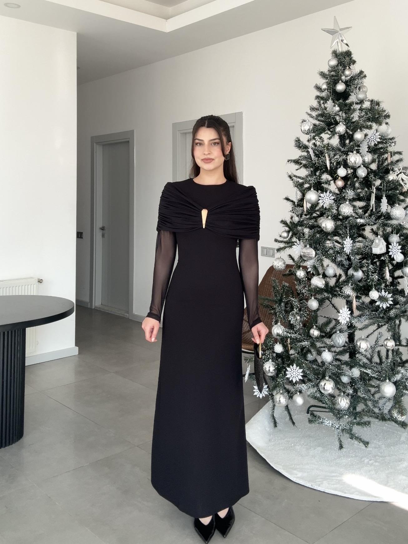 Amelia Tül Kol Aksesuarlı Elbise- Siyah