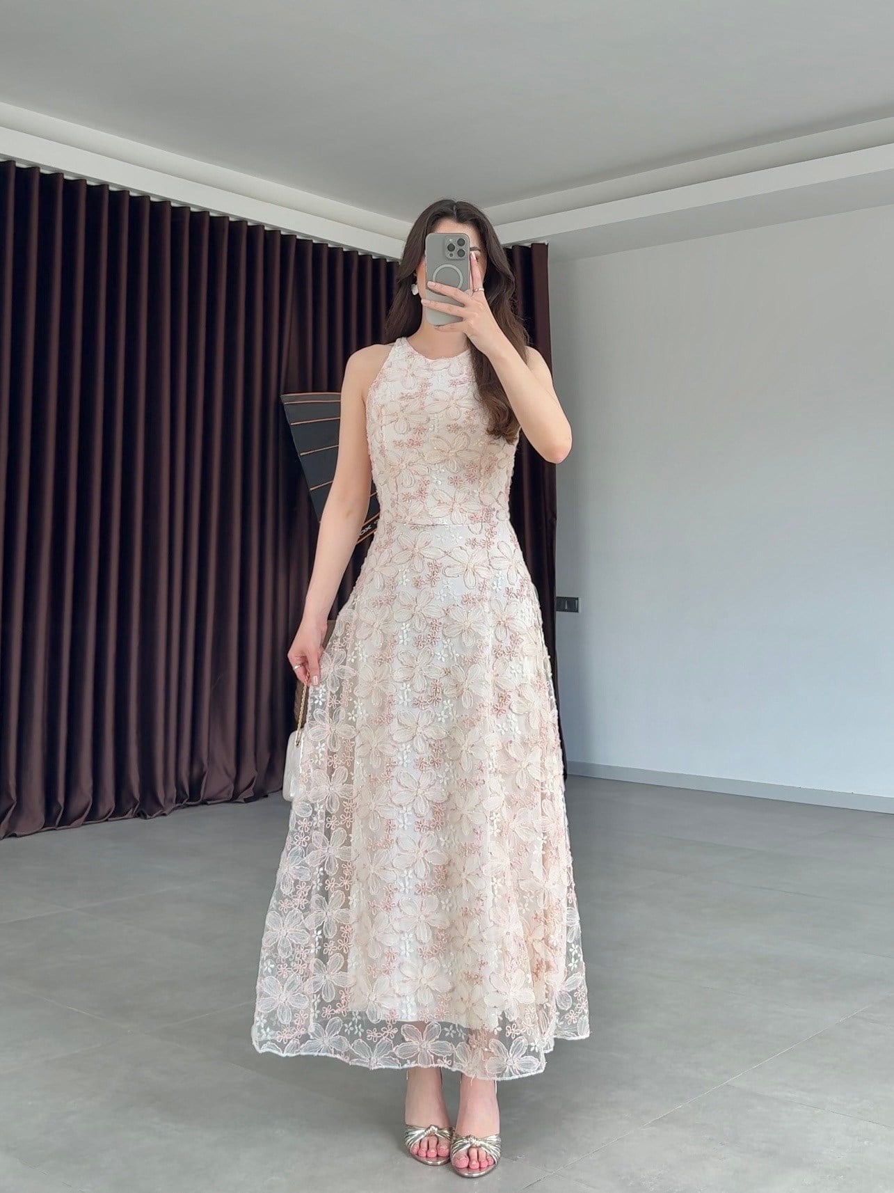 Aura Çiçek İşlemeli Maxi Elbise- Pembe
