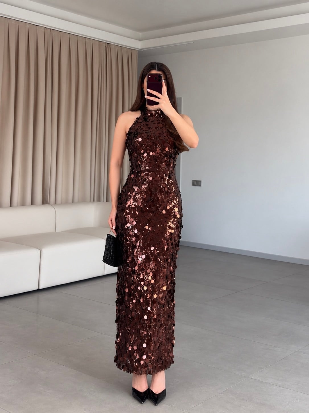 Kahve Halter Yaka Midi Pullu Elbise