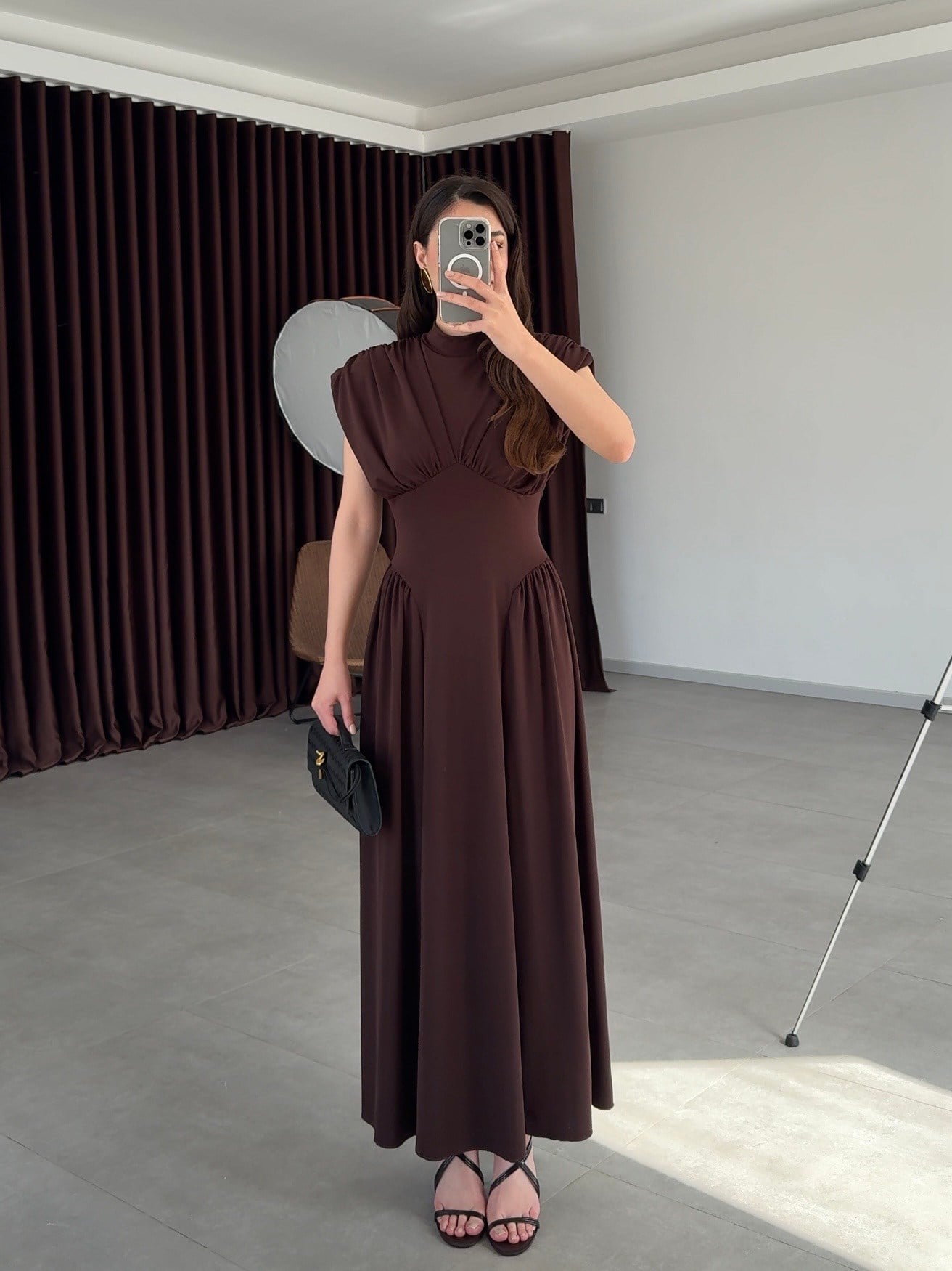 Belden Oturtmalı Elbise- Kahve