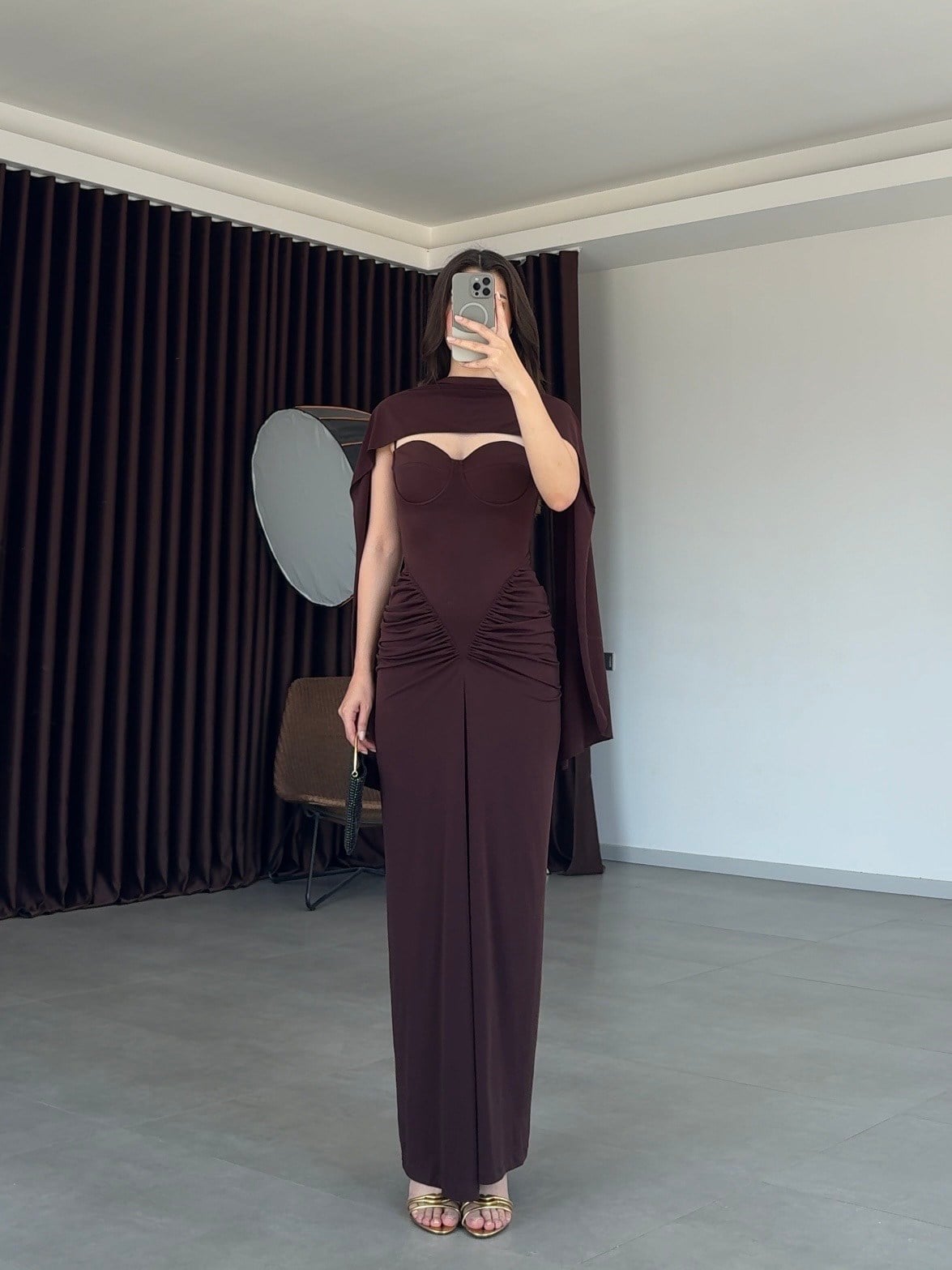 Acı Kahve Şal Detaylı Maxi Elbise