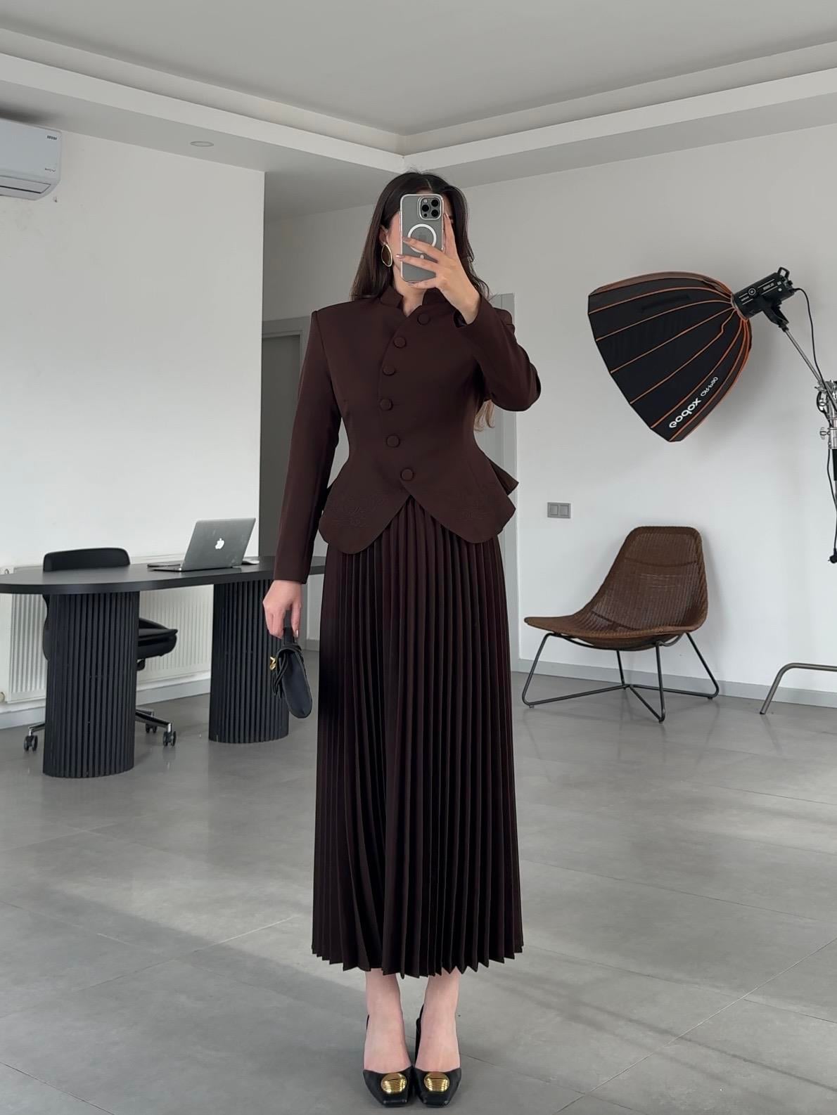 Kahve Nakış Detaylı Takım