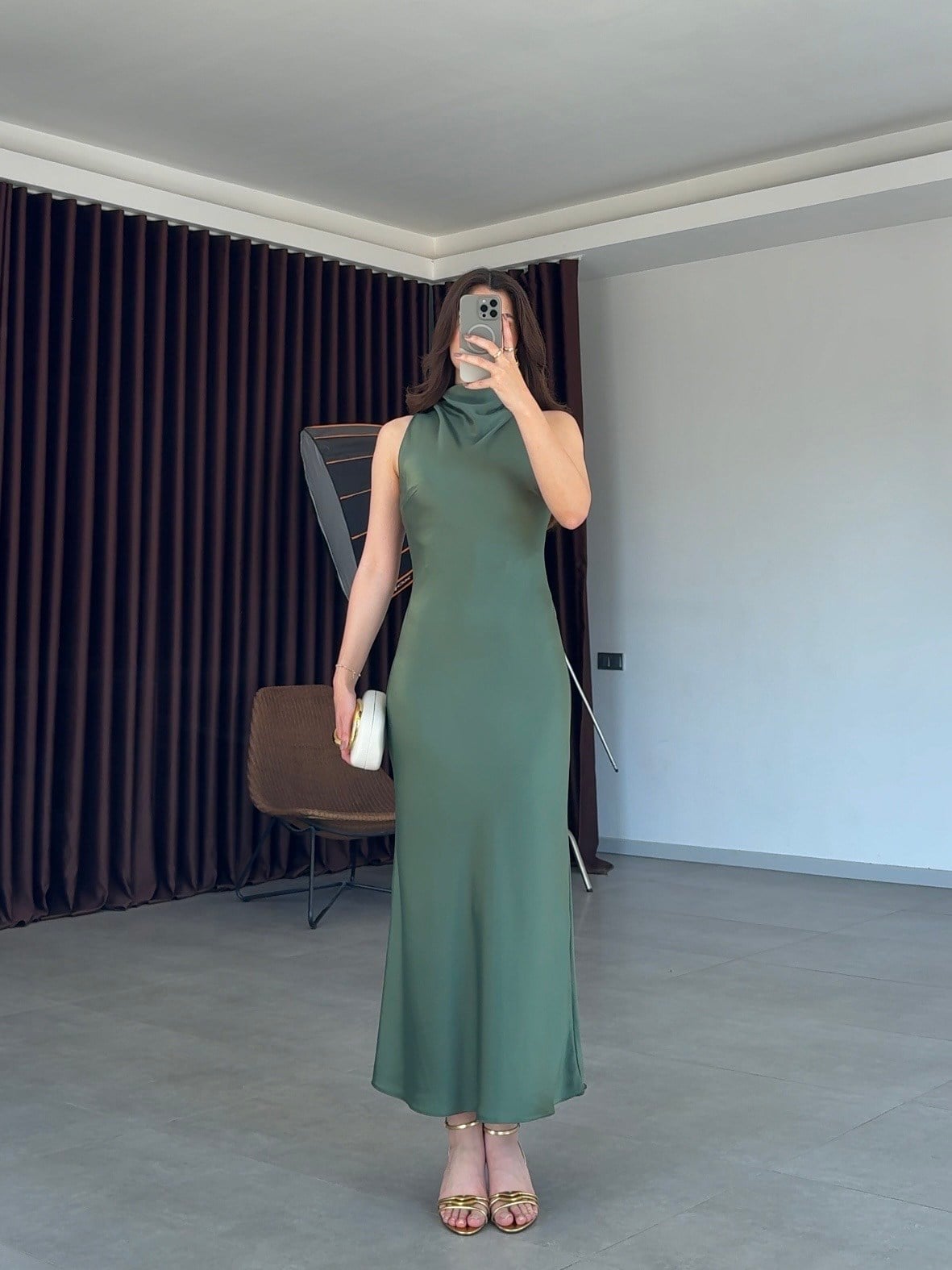 Nadia Drapeli Saten Maxi Elbise- Haki