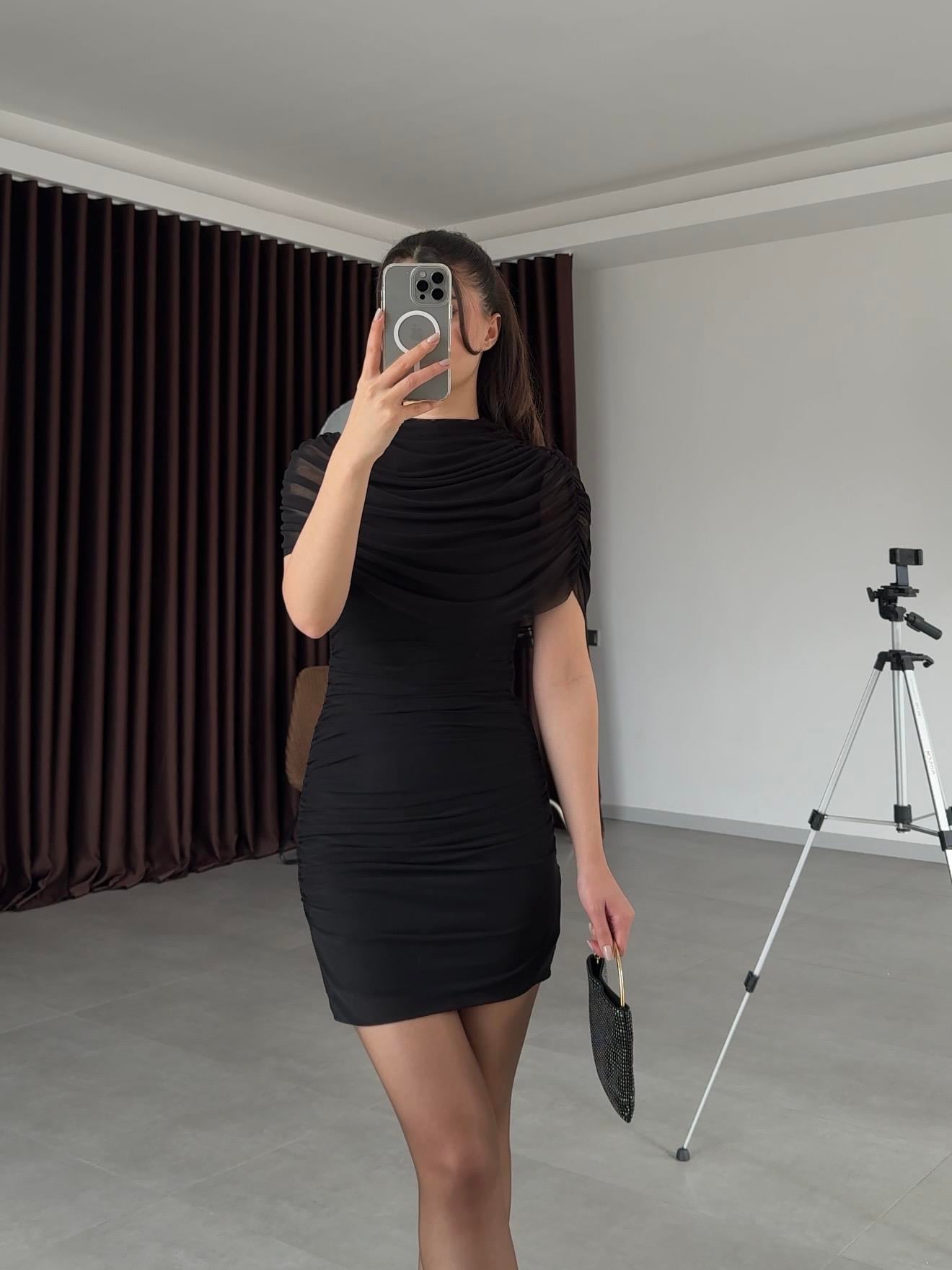 Siyah Tül Detaylı Mini Elbise