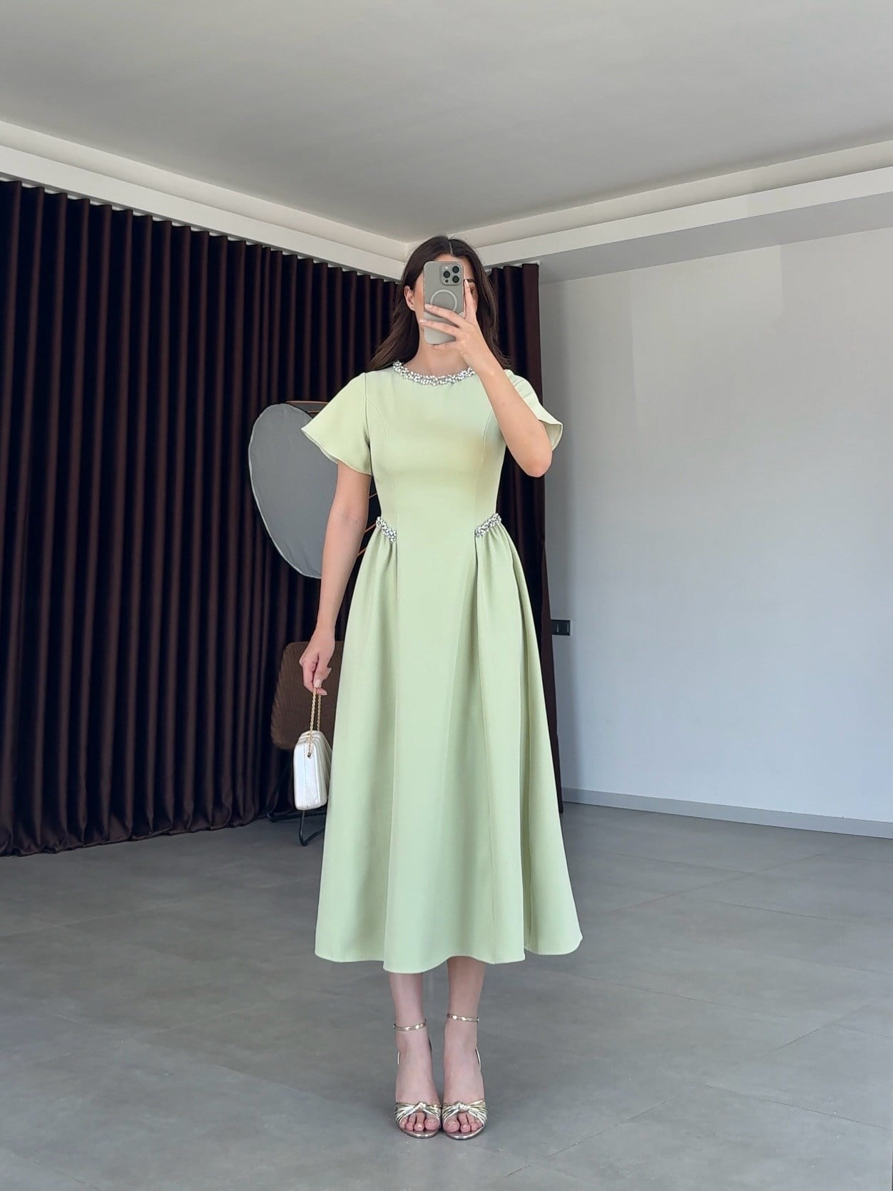 Esther Taş İşlemeli Elbise- Yeşil