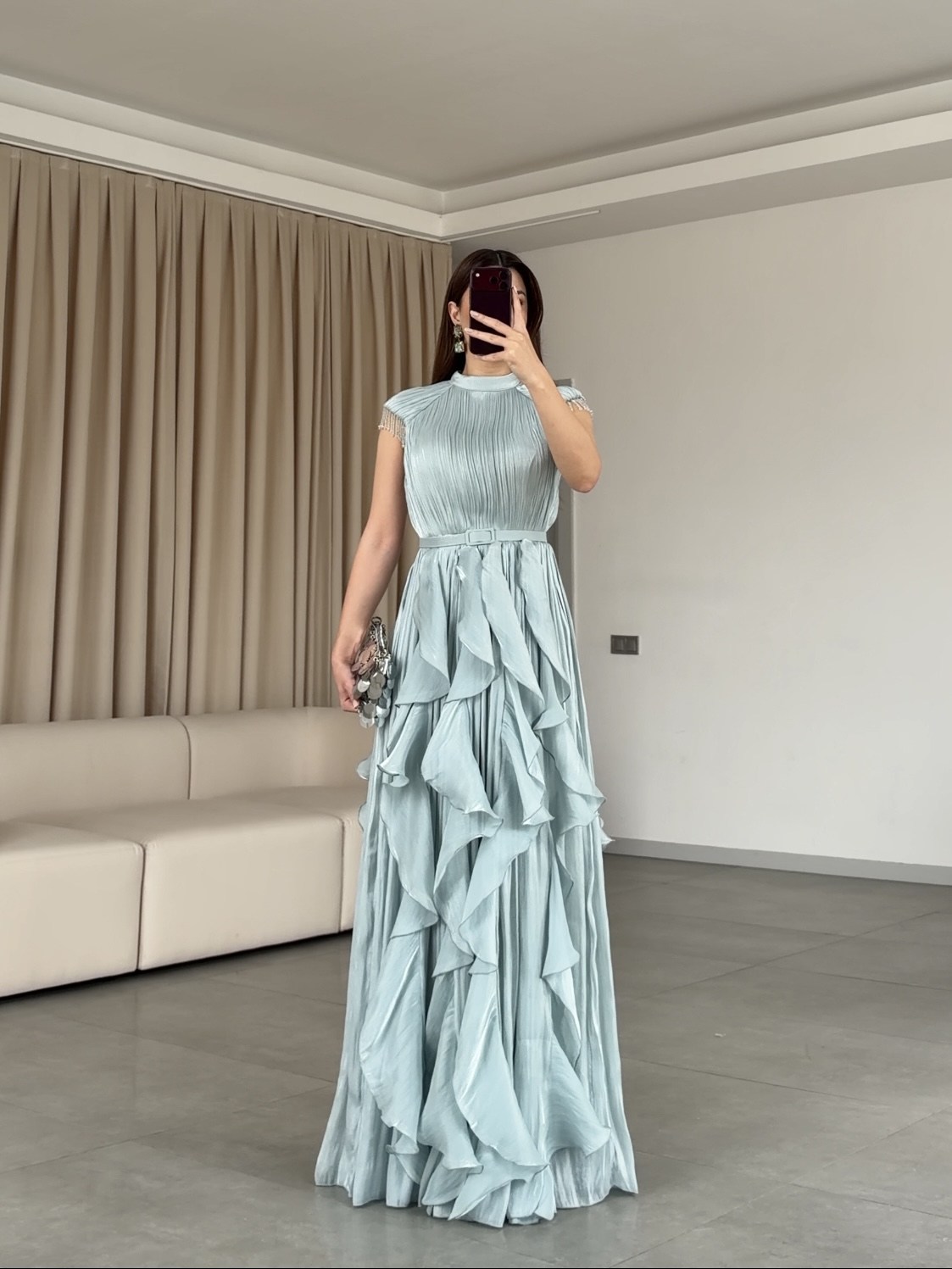Nerissa Taş Saçaklı Omuz Detaylı Kemerli Volanlı Abiye Elbise