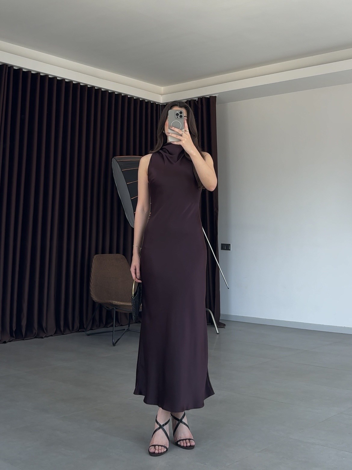 Nadia Drapeli Saten Maxi Elbise- Kahve