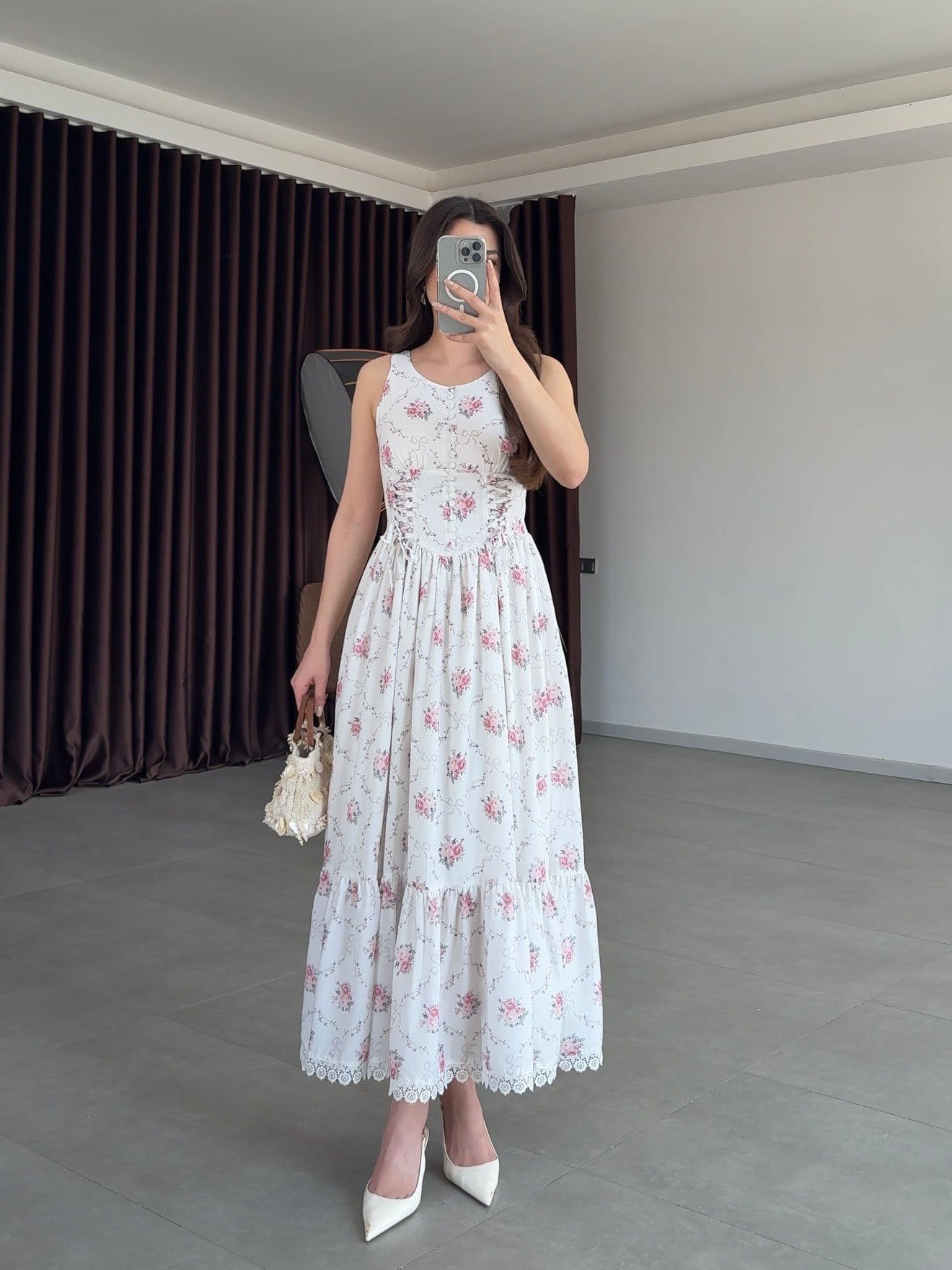 Hens Bağcık Detaylı Elbise 