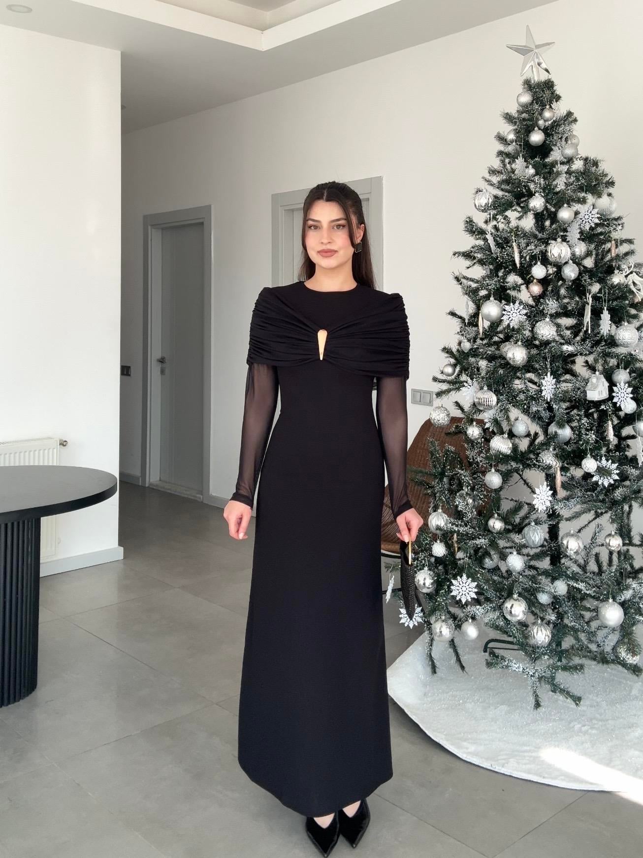 Amelia Tül Kol Aksesuarlı Elbise- Siyah