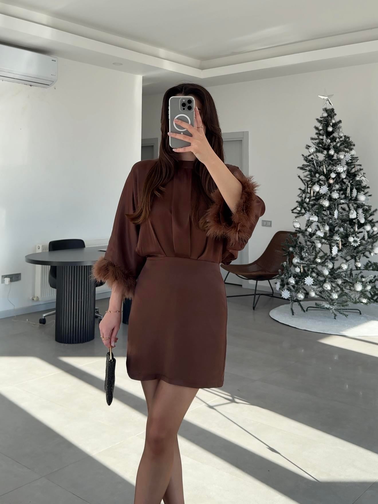 Kolları Otrişli Saten Elbise- Kahverengi 