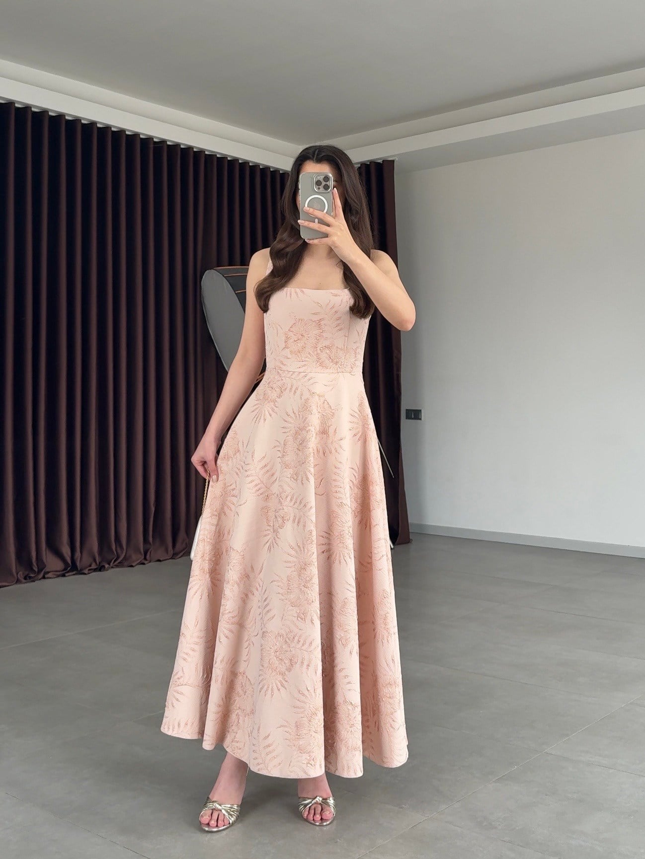 Rose Nakışlı Elbise- Pudra