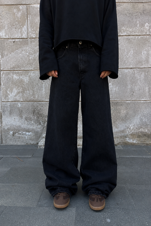 Premium Buckle Back Black Ultra Baggy Jeans