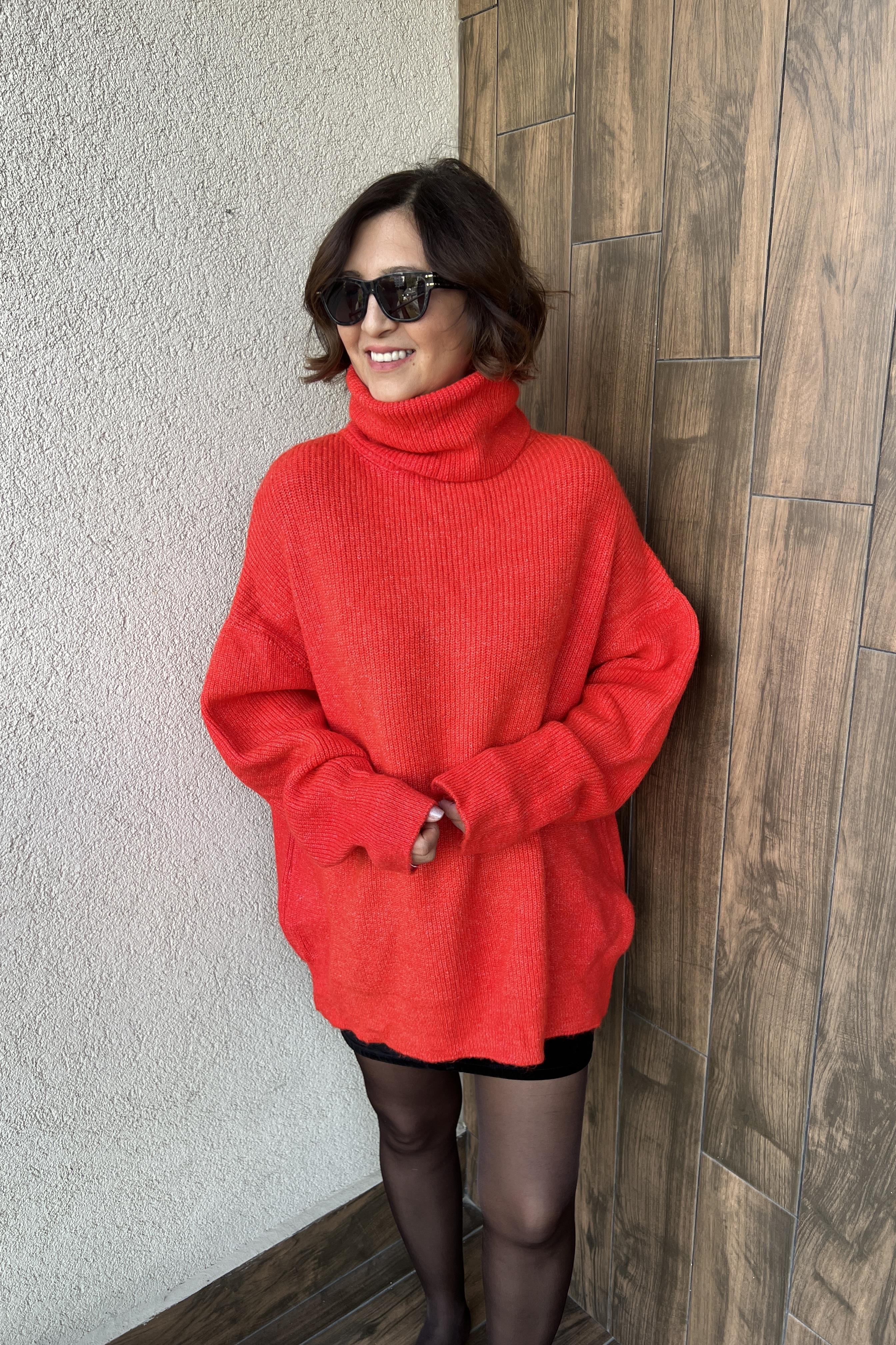 BALIKÇI YAKA OVERSİZE KIRMIZI KAZAK