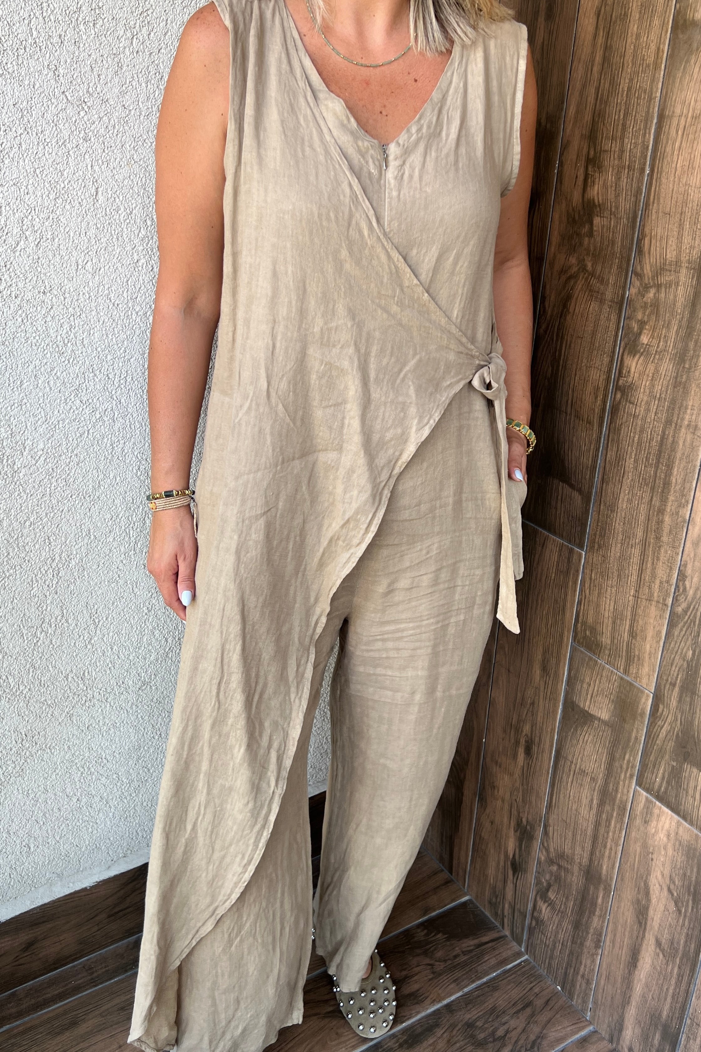 İTALYAN FERMUARLI YANDAN BAĞLAMALI KOLSUZ TULUM - Camel