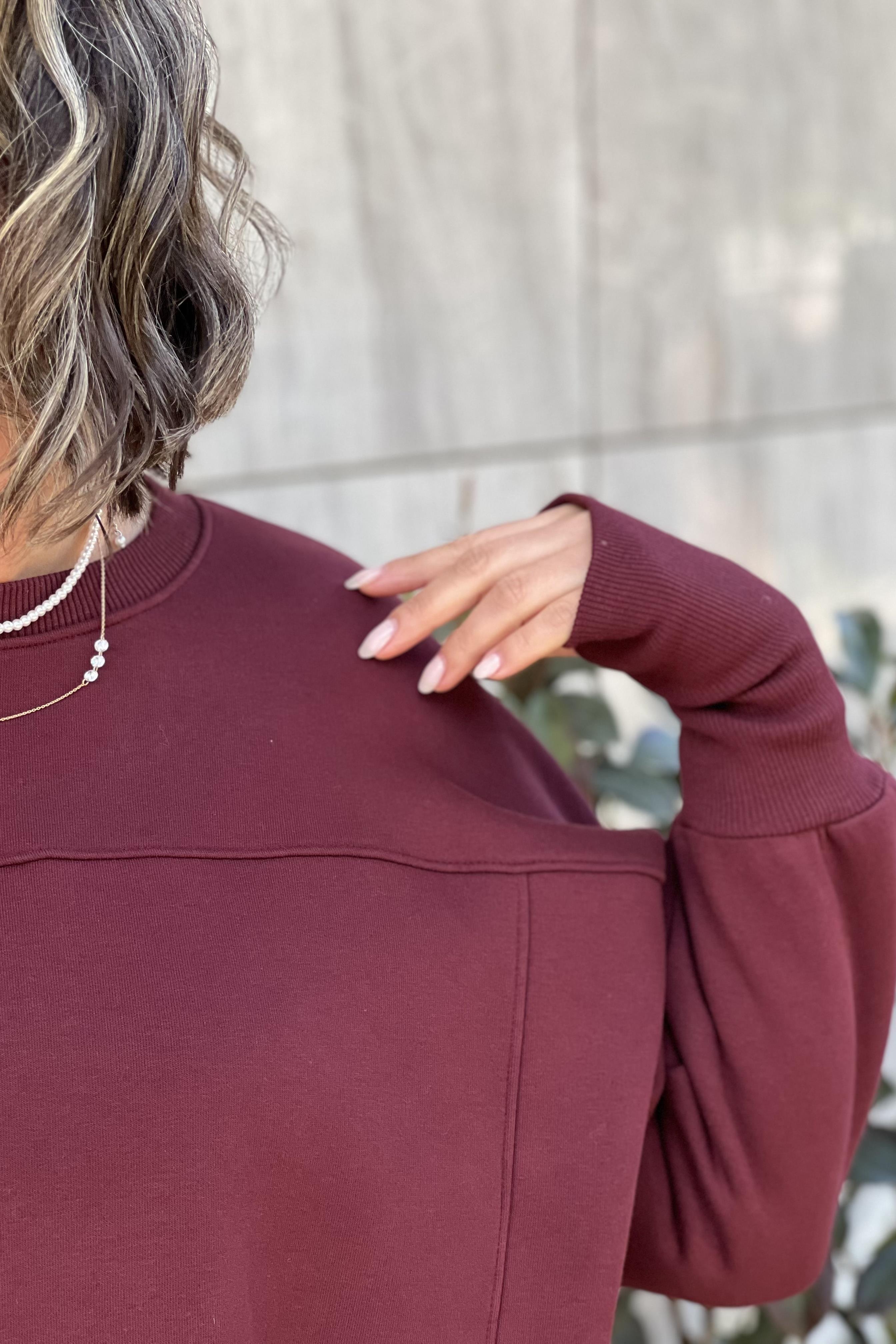 KOL DETAYLI BORDO OVERSİZE SWEATSHIRT