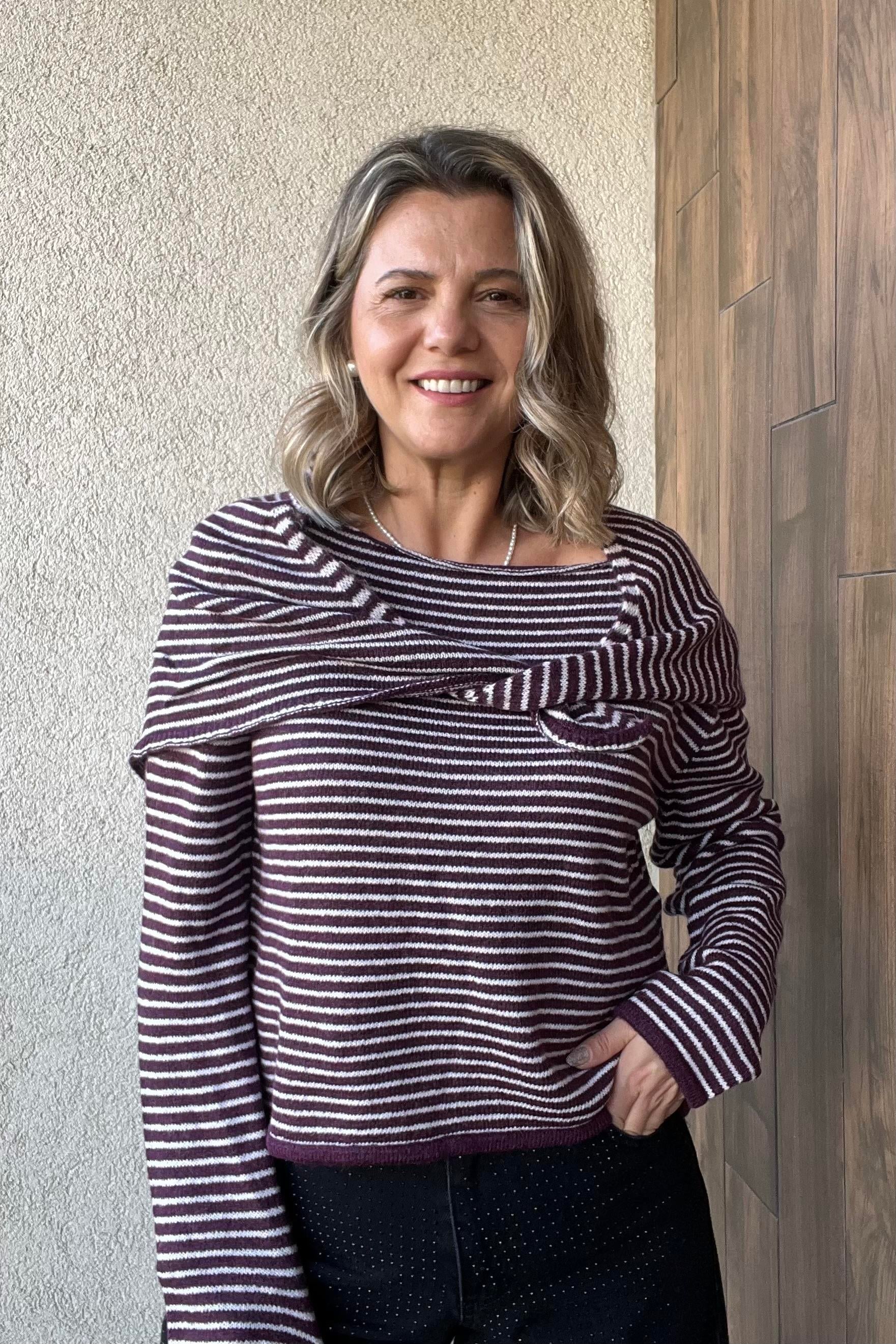 MÜRDÜM ÇİZGİLİ ŞAL DETAYLI KAZAK