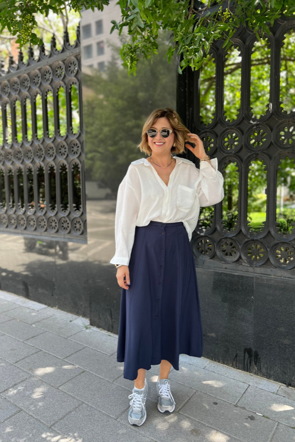 ÖNÜ DÜĞMELİ MİDİ ETEK