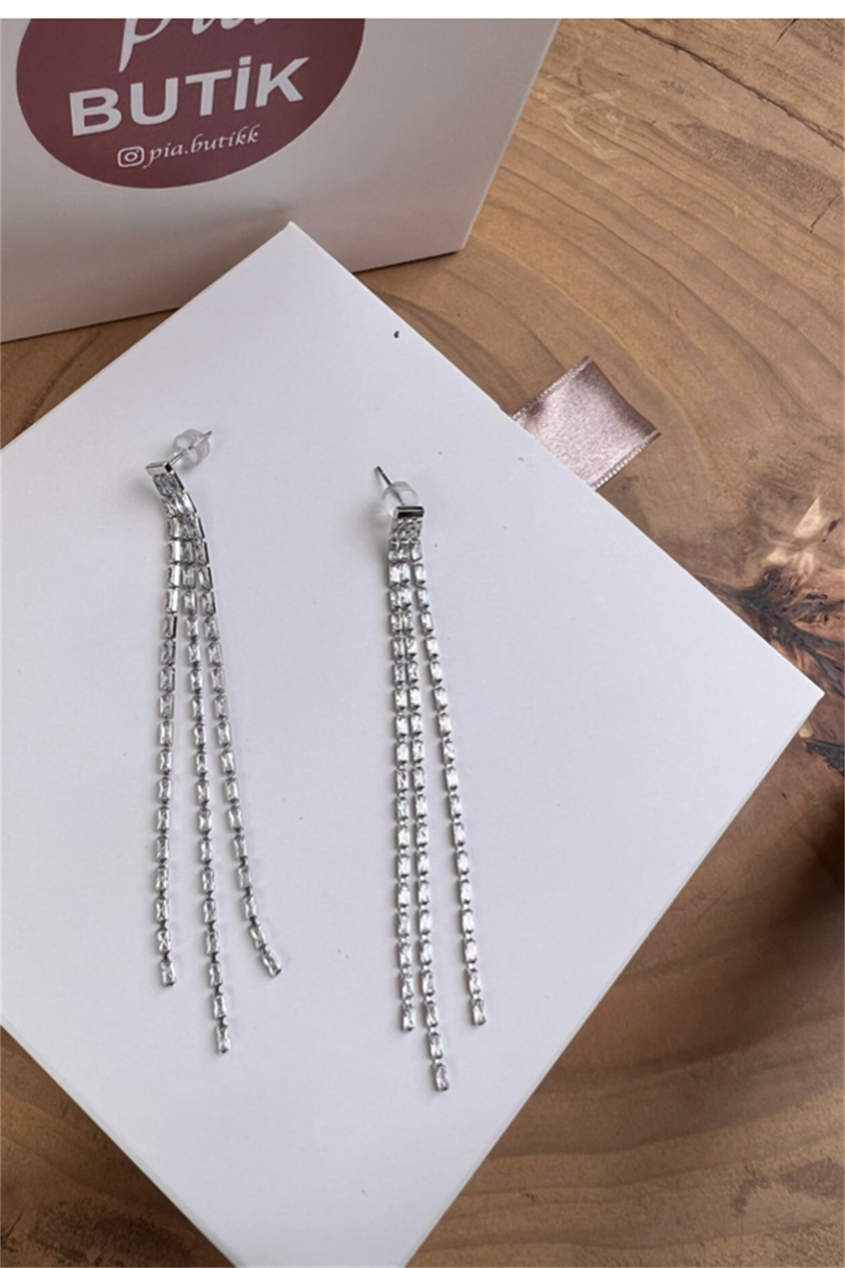 TASARIM ZİNCİR KÜPE 