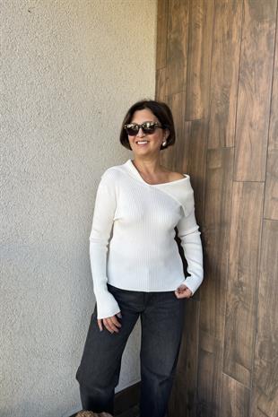 ASİMETRİK YAKA YÜNLÜ FİTİLLİ TRİKO KAZAK