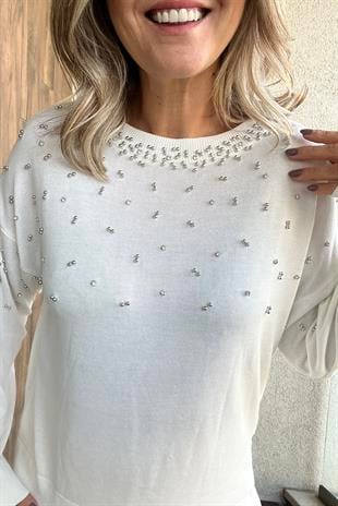 BİSİKLET YAKA TAŞLI EKRU TRİKO KAZAK