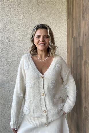 ÇİÇEK NAKIŞLI OVERSİZE İTALYAN YÜNLÜ HIRKA