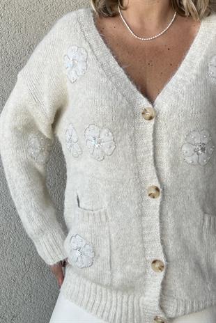 ÇİÇEK NAKIŞLI OVERSİZE İTALYAN YÜNLÜ HIRKA