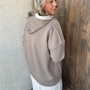 KABARTMA YAZI DETAYLI ÇELİK ÖRGÜ KAPÜŞONLU SWEATSHIRT - Vizon