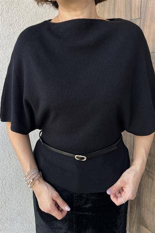 KAYIK YAKA YARASA KOL KEMERLİ SİYAH TRİKO KAZAK