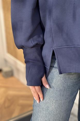 KOL DETAYLI LACİVERT  OVERSİZE SWEATSHIRT