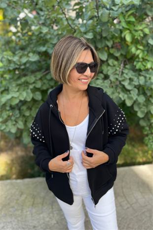 OMUZU TAŞLI SWEATSHIRT